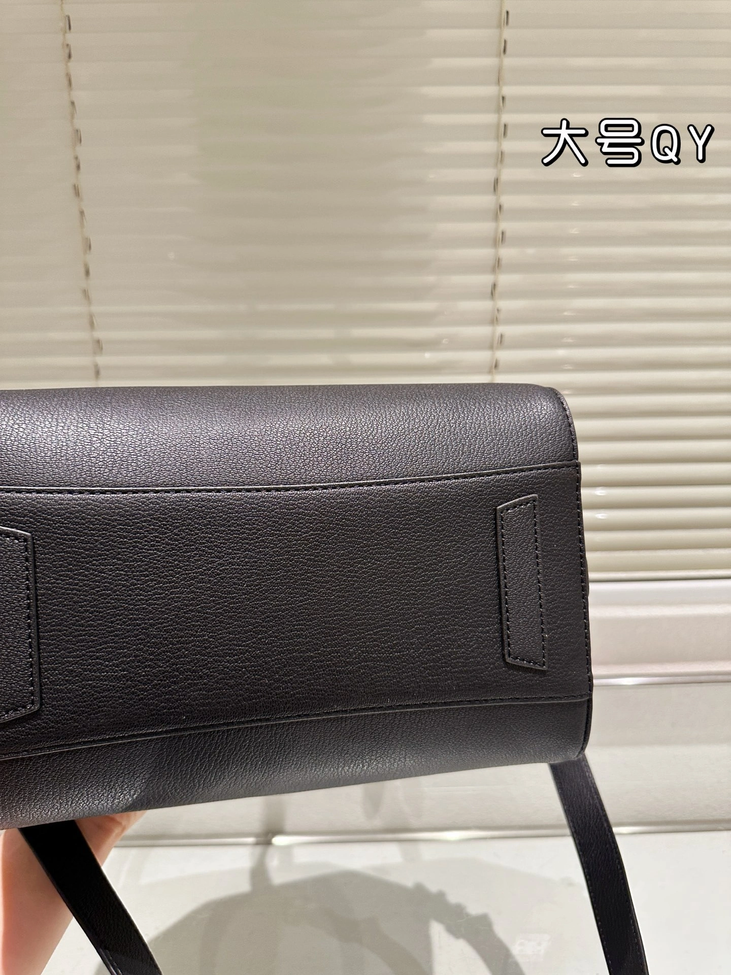 6iv593hy BB05117012-001 cowhide item:ET-B101G1319
