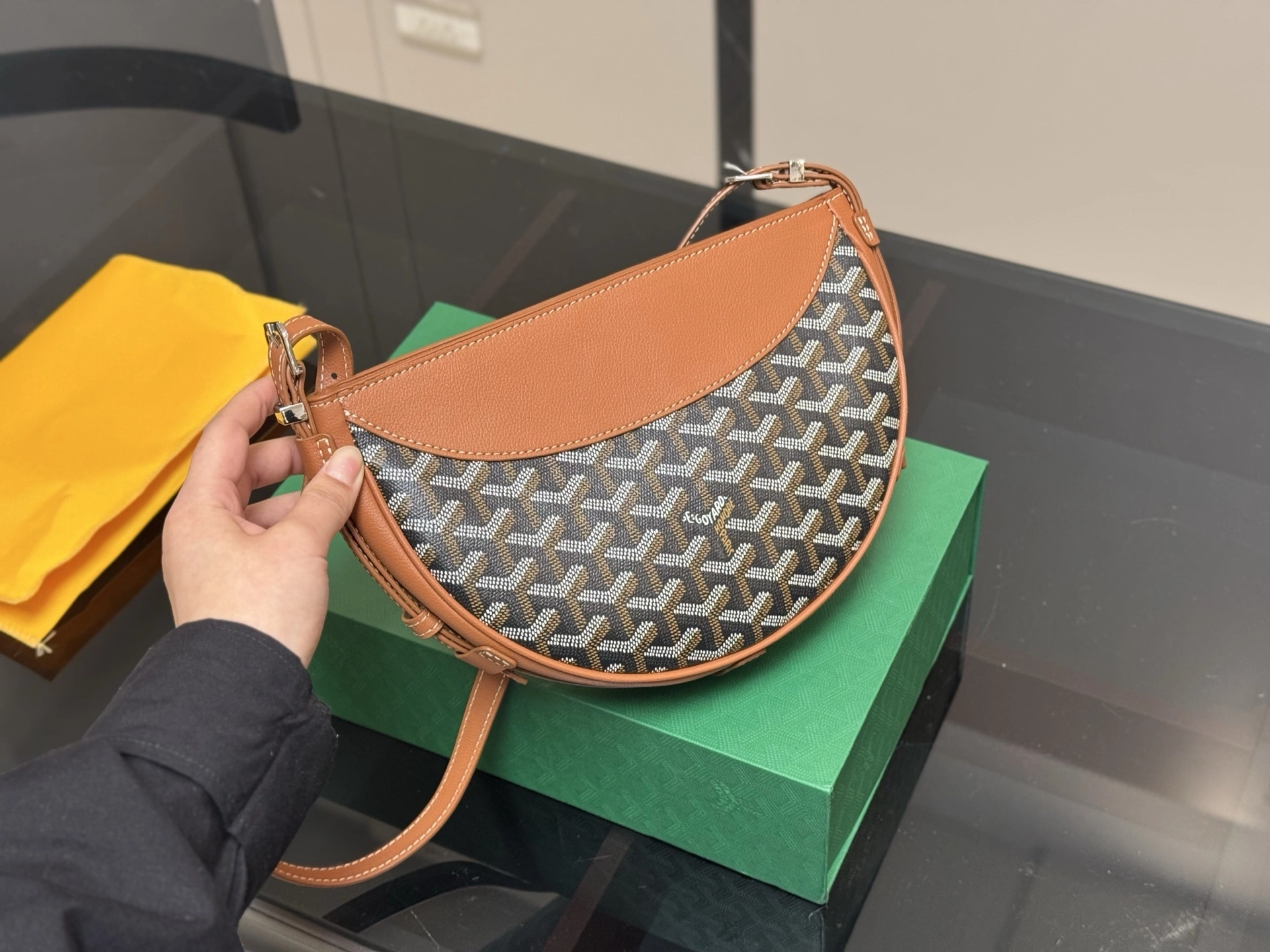 &6oy1r4 HIRONDPMLTY-01CL03P item:ET-B101D1131W