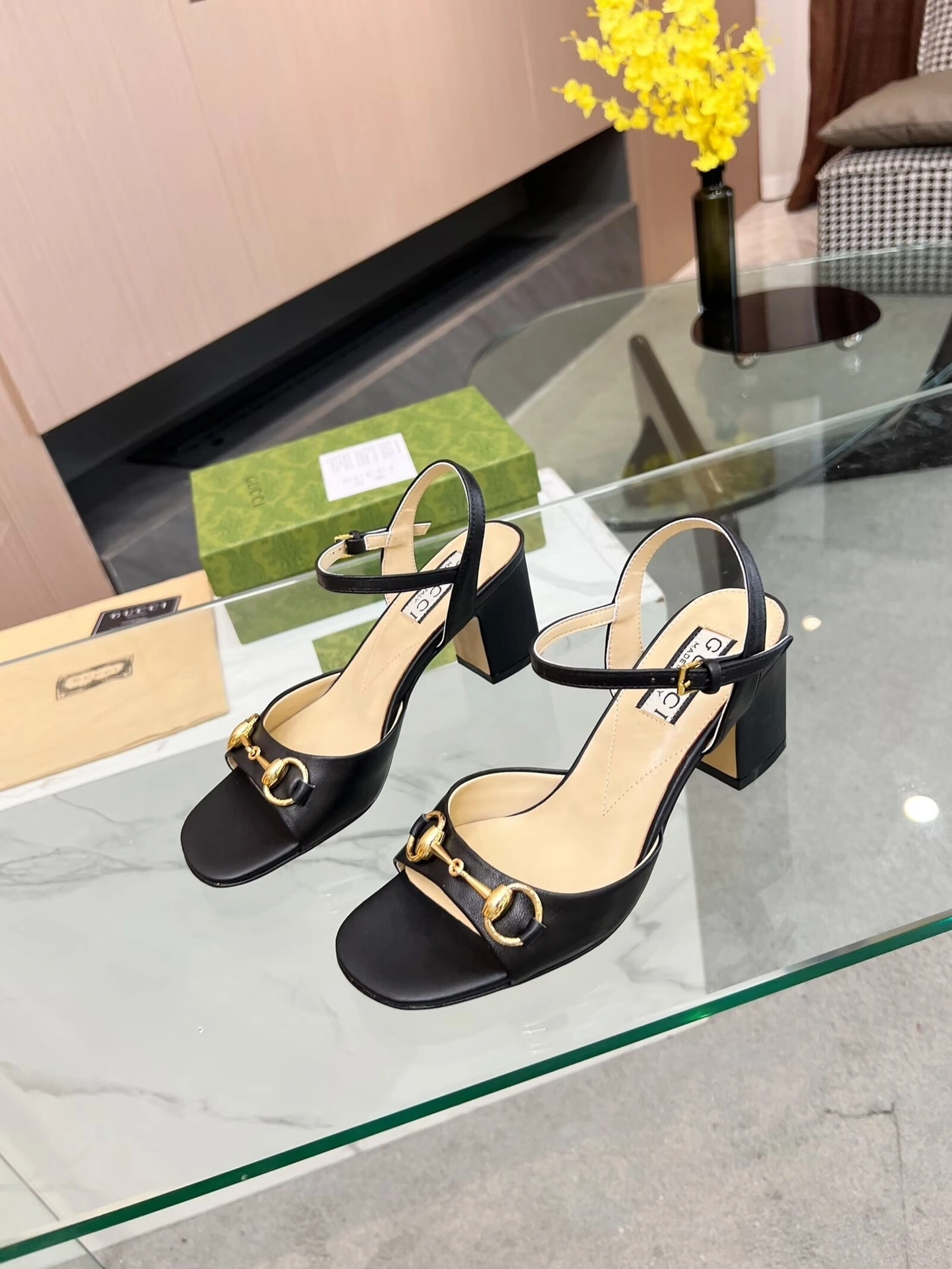 6u33i 771603 C9D00 1000 Heel height：6CM sheepskin item:DT-X479H2815