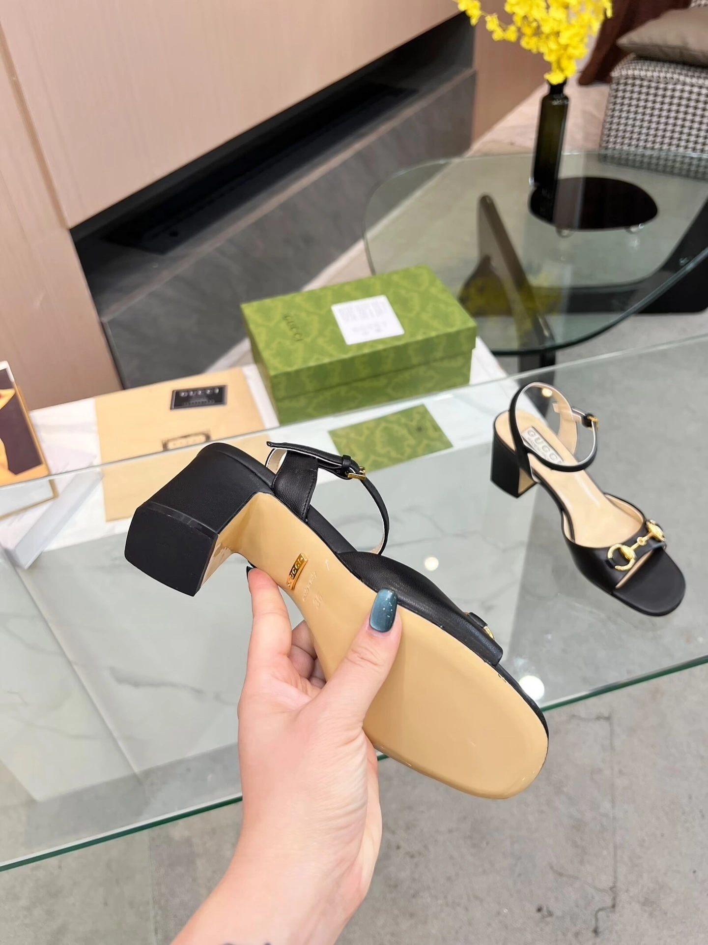 6u33i 771603 C9D00 1000 Heel height：6CM sheepskin item:DT-X479H2815