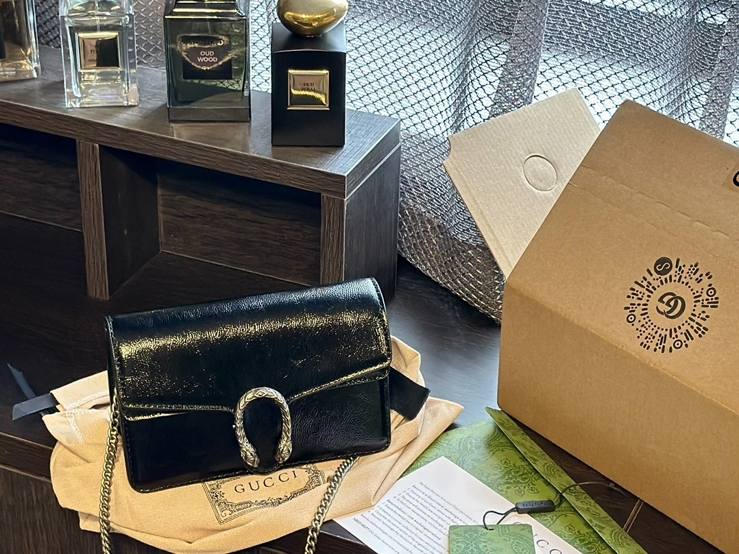 6u33i 795368-0AAA6-1000 Calfskin item:DT-B000G3139
