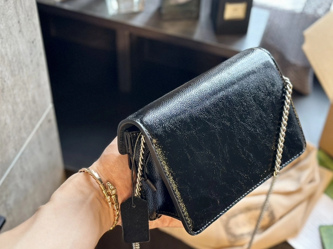 6u33i 795368-0AAA6-1000 Calfskin item:DT-B000G3139