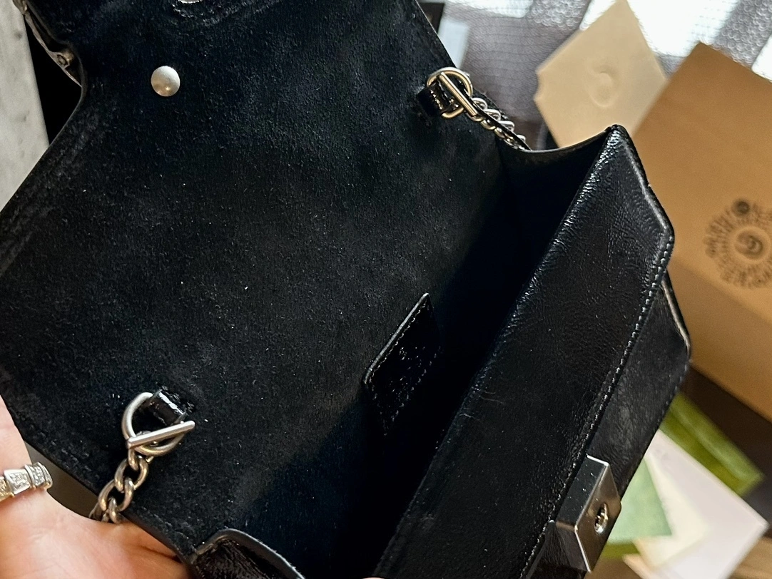 6u33i 795368-0AAA6-1000 Calfskin item:DT-B000G3139