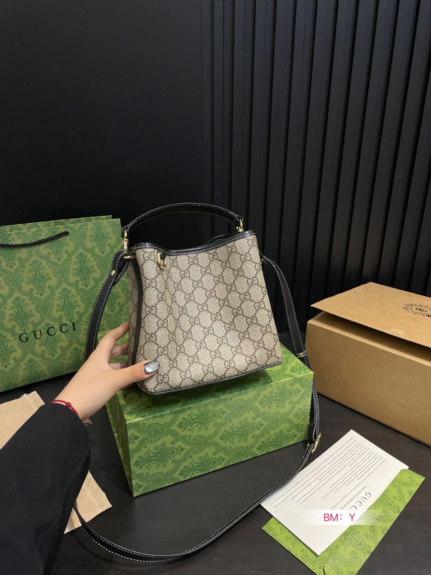 6u33i 815118-FAD6L-9741 815118-FAD6L-9758 cowhide 2colour item:ET-B101D1110W-2