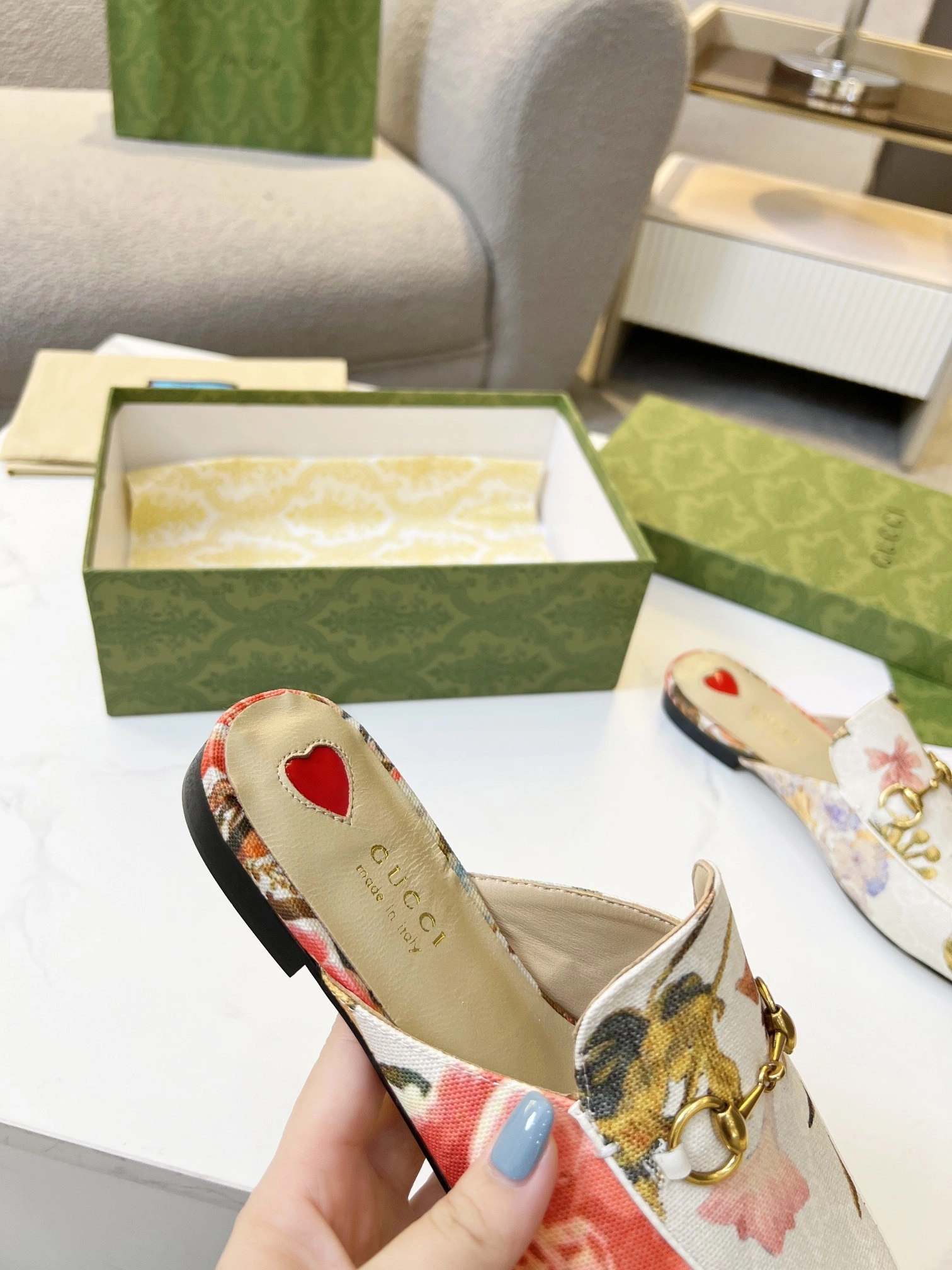 727197 FABB2 9566 Heel height：2CM sheepskin item:DT-X543C2013