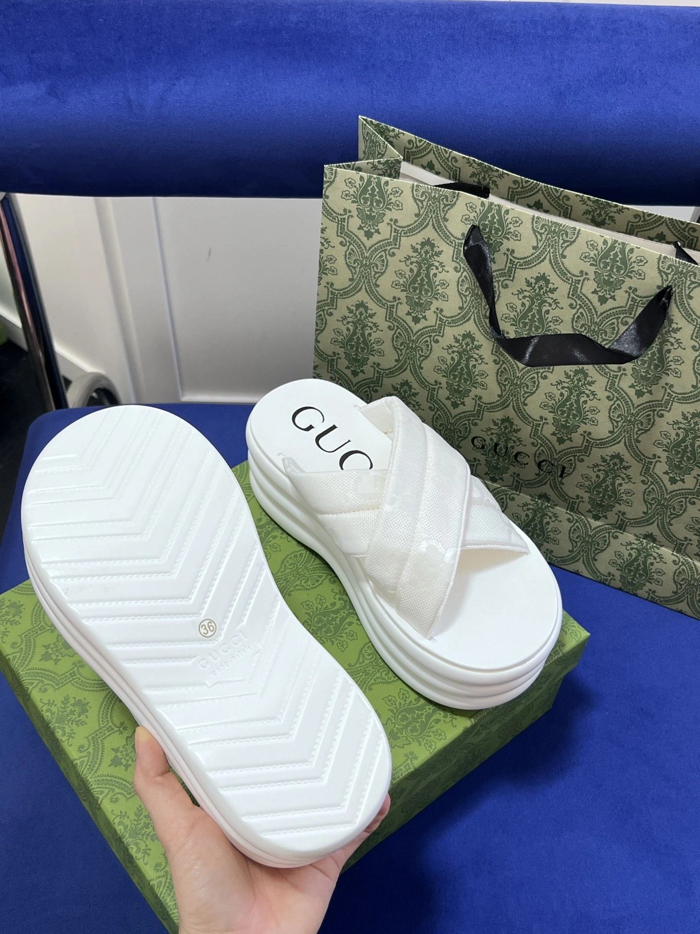 738707 H9H00 9014 Thick soles：8CM item:DT-X234C2818