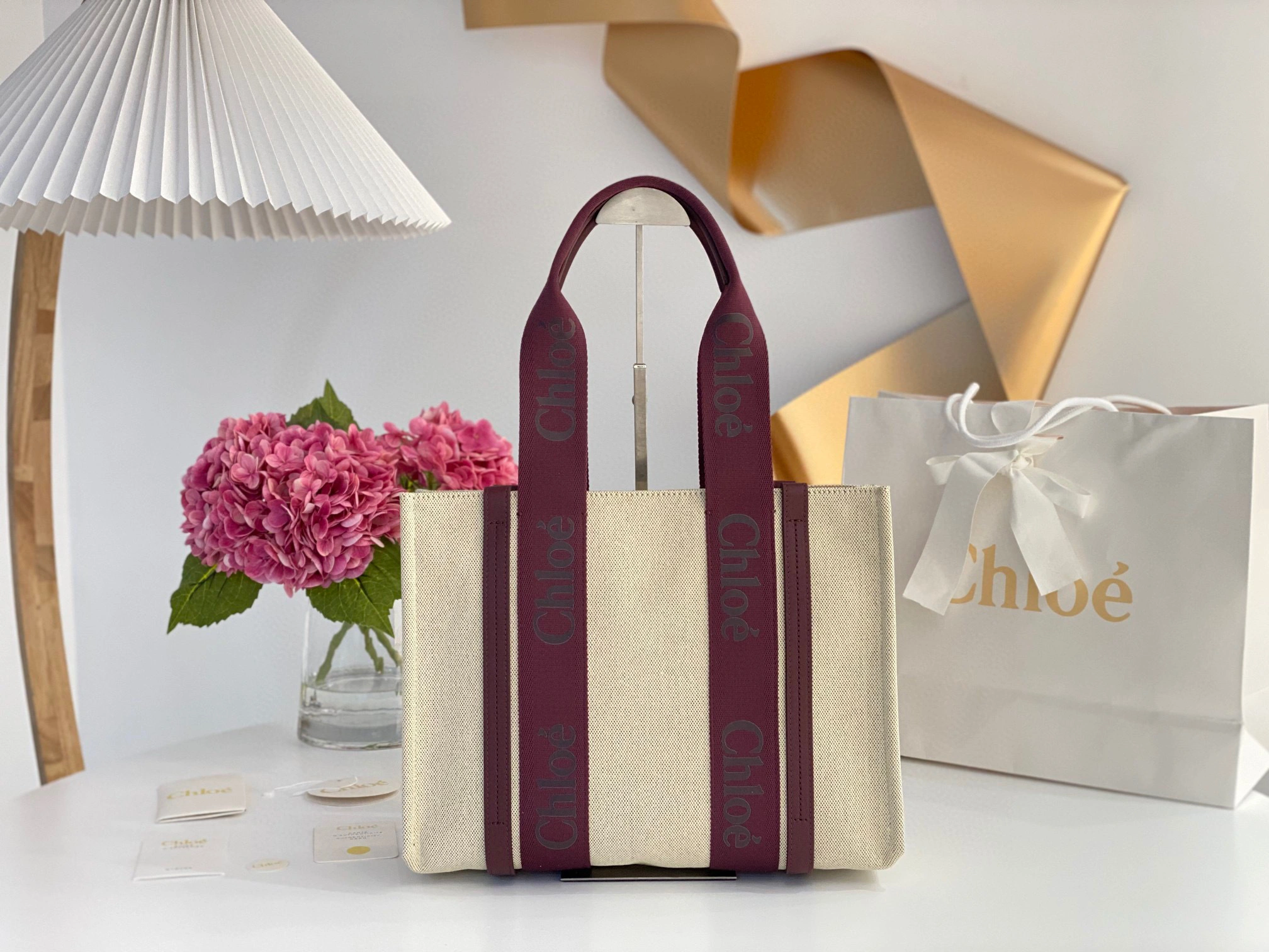 7565 Woody Tote item:B-B000B1146