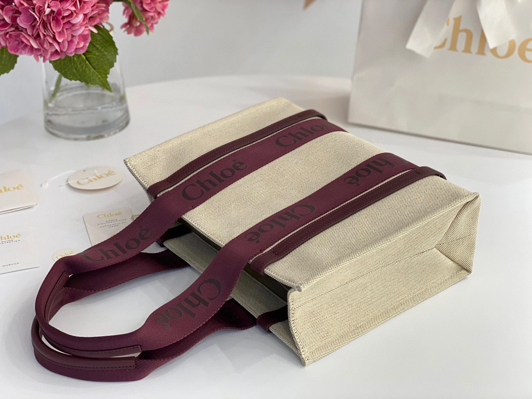 7565 Woody Tote item:B-B000B1146