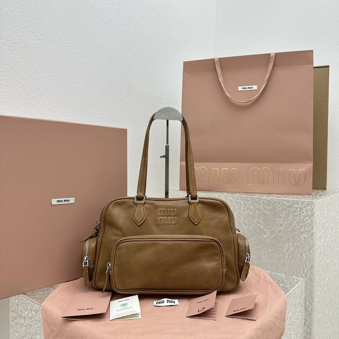 MOMO- 7iu7iu 5BB159_2CRL_F098L_V_OOO high quality version Pocket Calfskin item:E-B664G2037