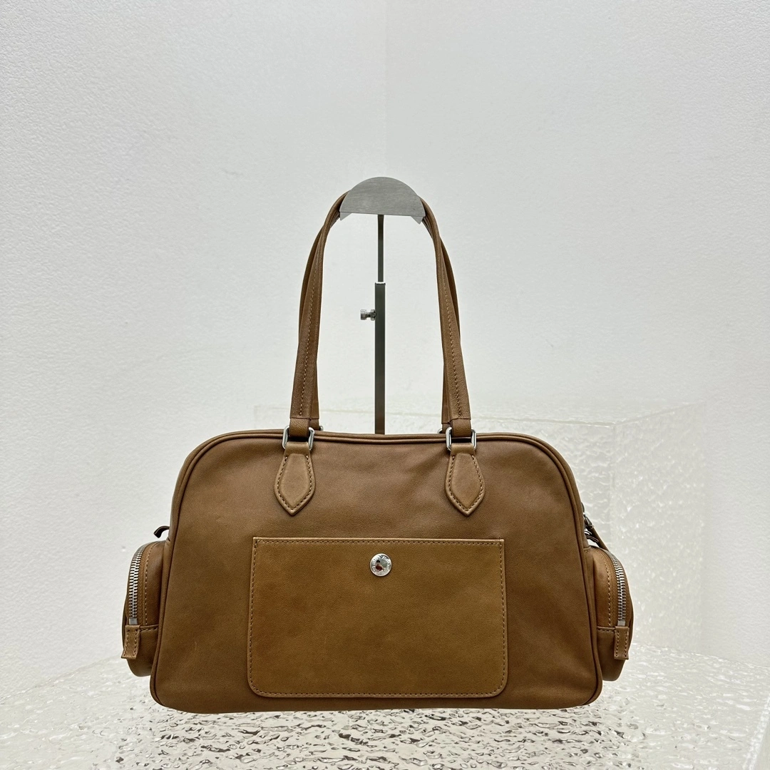 MOMO- 7iu7iu 5BB159_2CRL_F098L_V_OOO high quality version Pocket Calfskin item:E-B664G2037