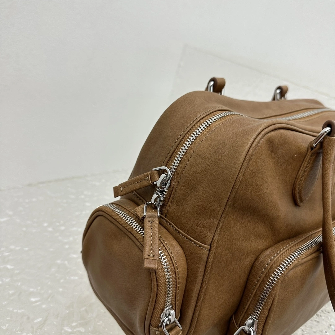 MOMO- 7iu7iu 5BB159_2CRL_F098L_V_OOO high quality version Pocket Calfskin item:E-B664G2037