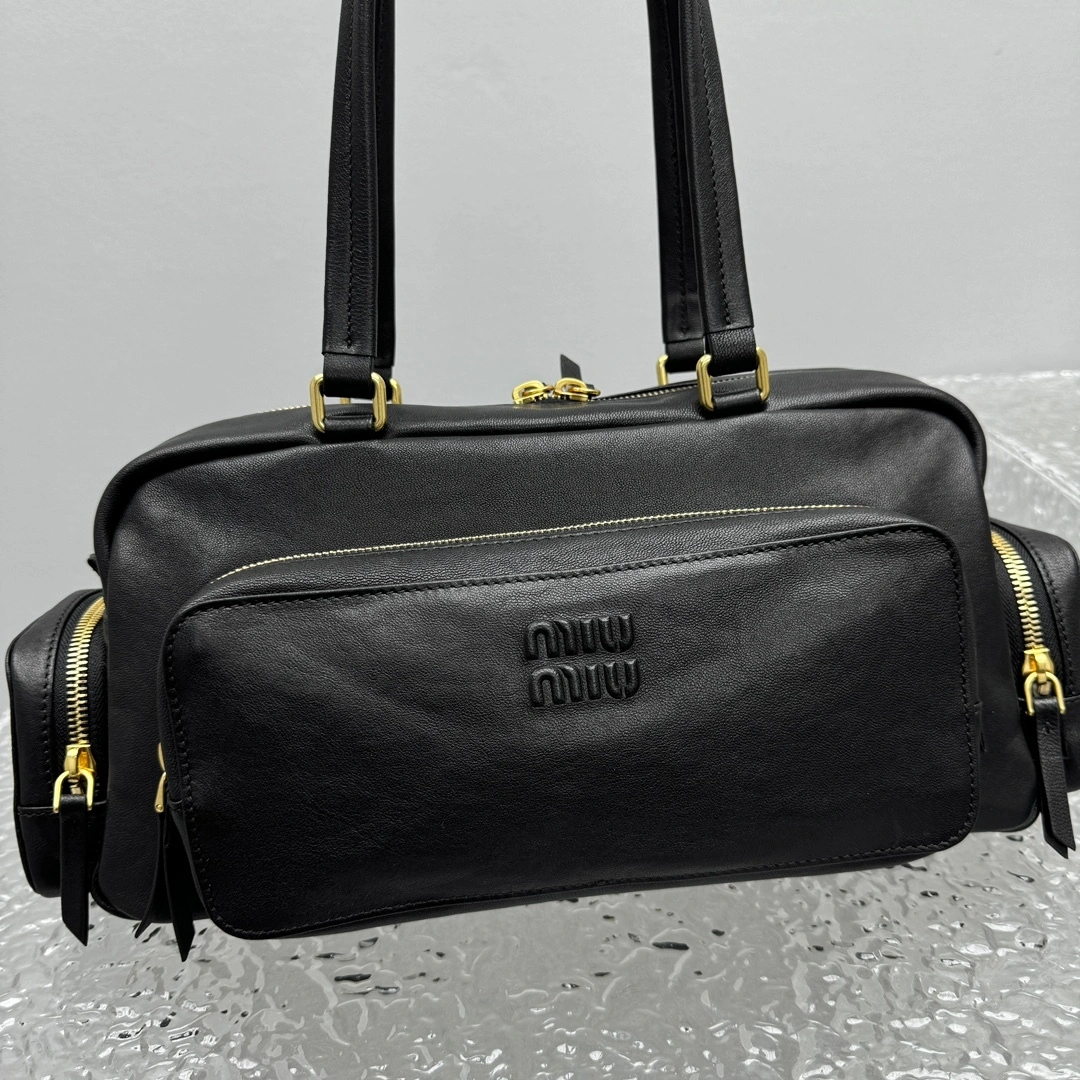 MOMO- 7iu7iu 5BB175_2CV4_F0002_V_OOO high quality version Pocket Calfskin item:E-B664G2036