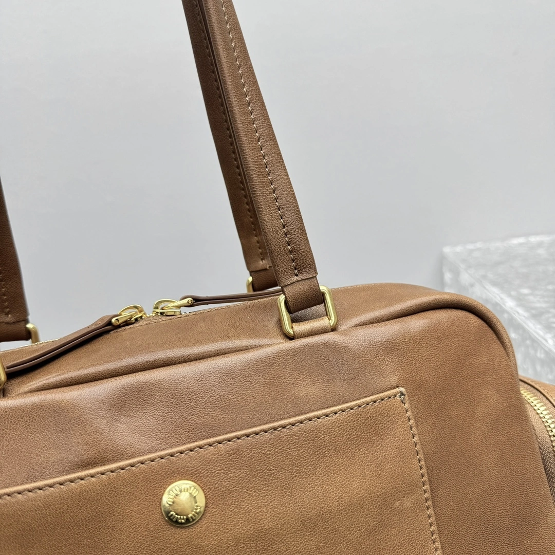 MOMO- 7iu7iu 5BB175_2CV4_F0316_V_OOO high quality version Pocket Calfskin item:E-B664G2035