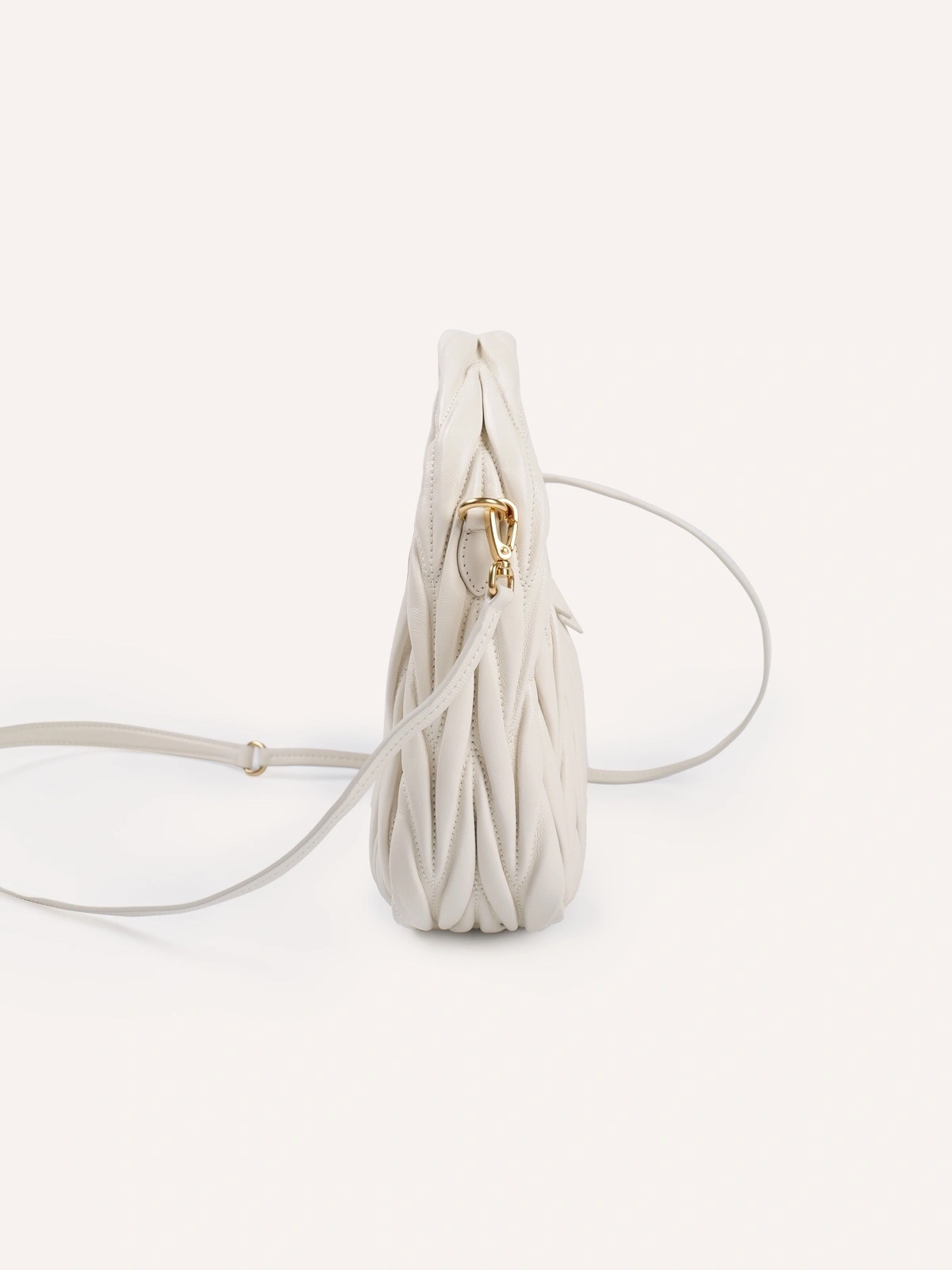 MOMO-- 7iu7iu 5BC125-N88-F0009-V-OOY high quality version Wander sheepskin item:E-B461A1242
