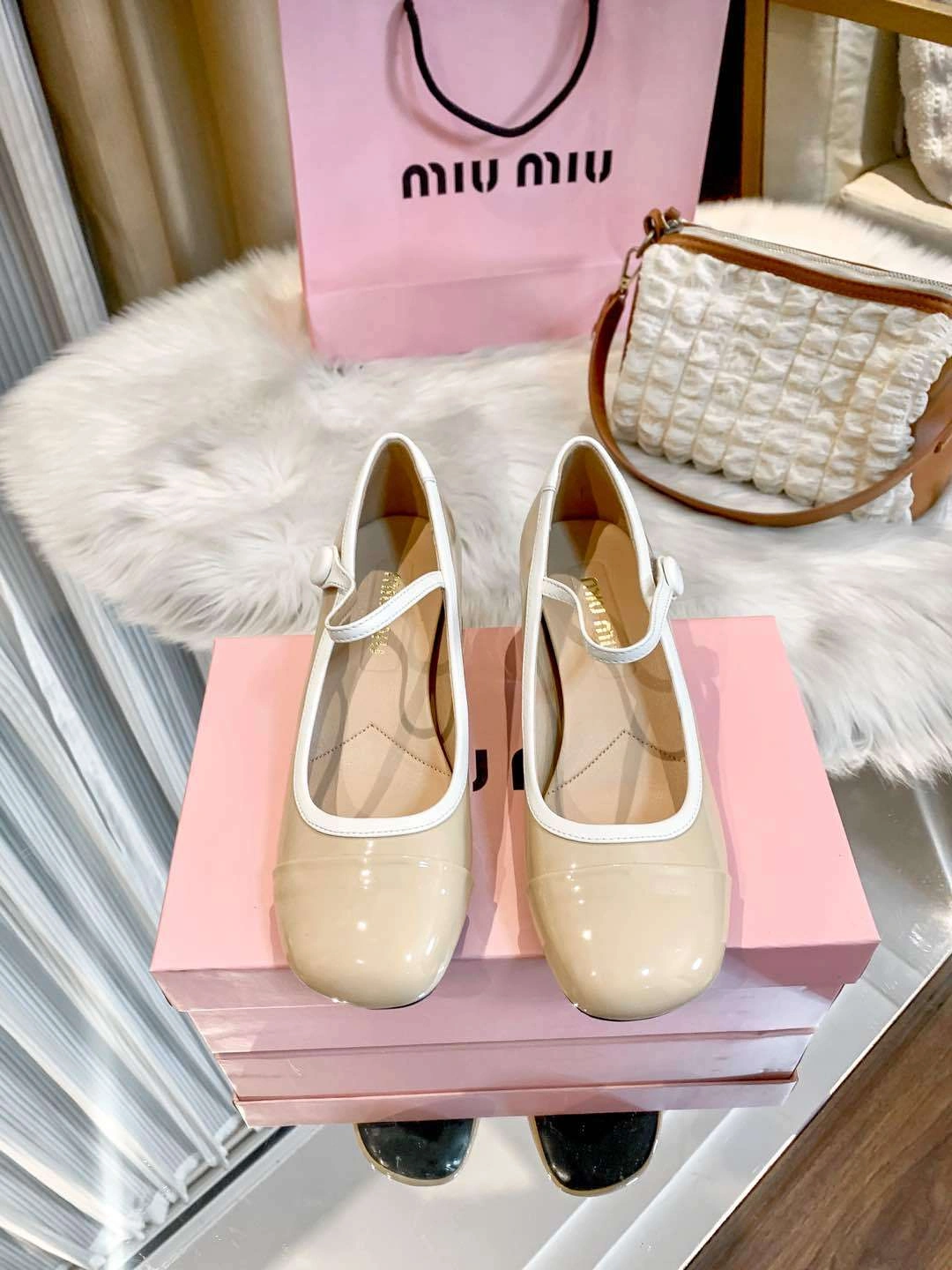 7iu7iu 51435E_06E_F_A035 Heel height：4CM item:ET-X234E0705W