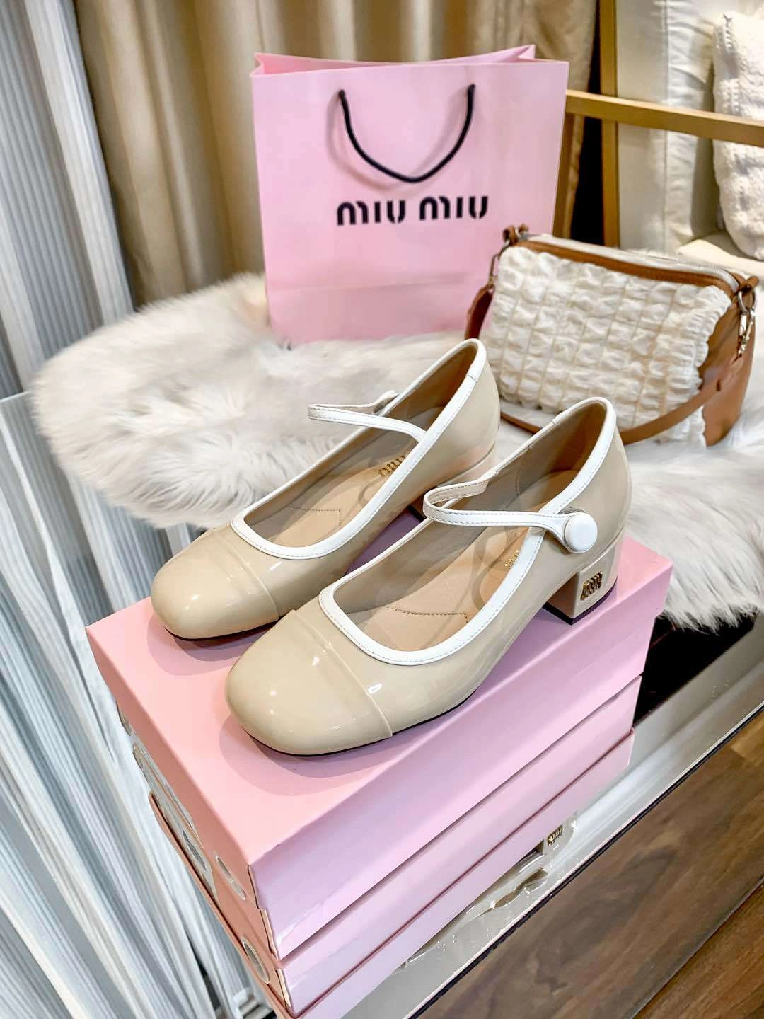 7iu7iu 51435E_06E_F_A035 Heel height：4CM item:ET-X234E0705W