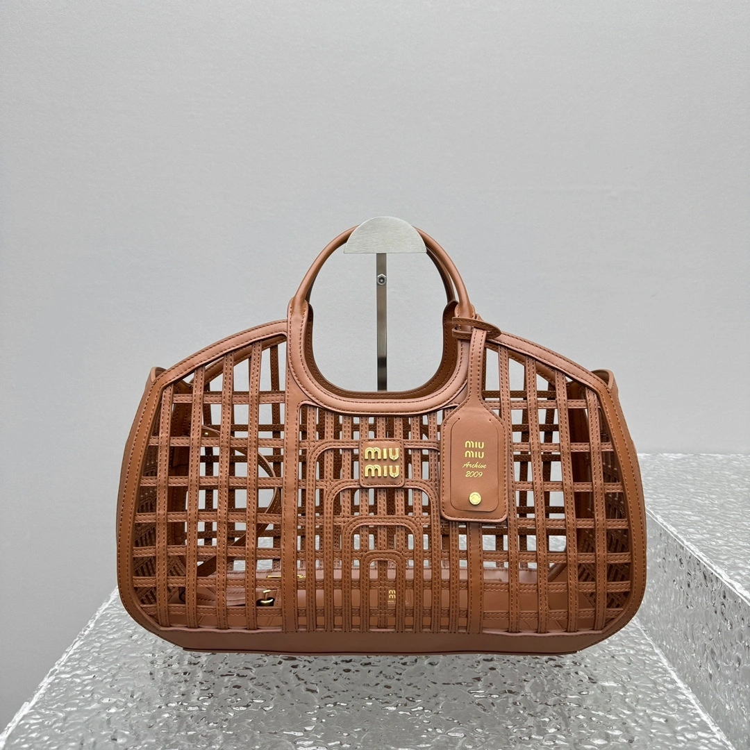 MOMO- 7iu7iu 5BA293_2IBE_F0046_V_OOO high quality version 25ss cowhide item:E-B664G2081