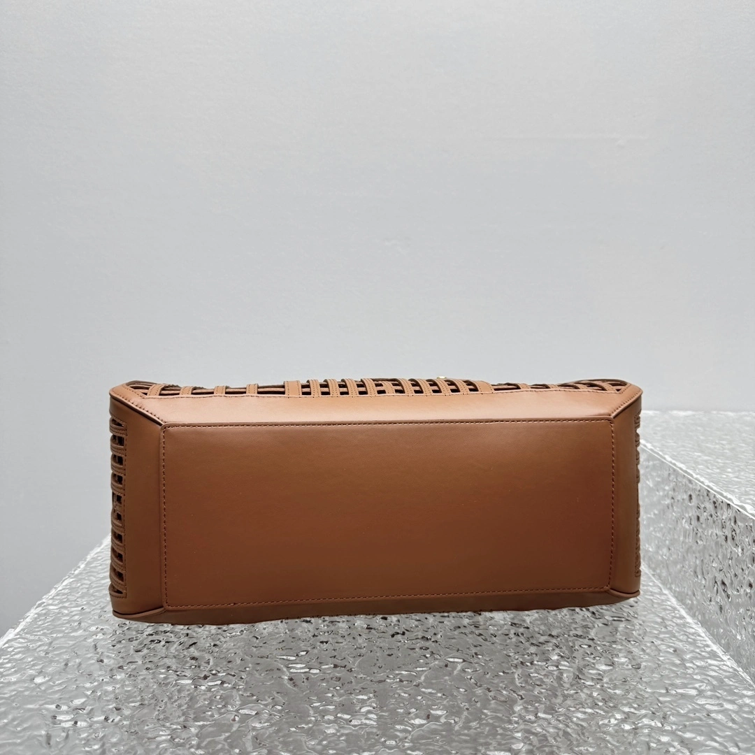 MOMO- 7iu7iu 5BA293_2IBE_F0046_V_OOO high quality version 25ss cowhide item:E-B664G2081
