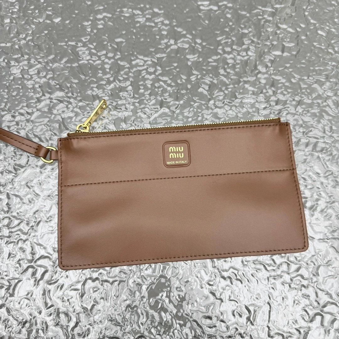 MOMO- 7iu7iu 5BA293_2IBE_F0046_V_OOO high quality version 25ss cowhide item:E-B664G2081