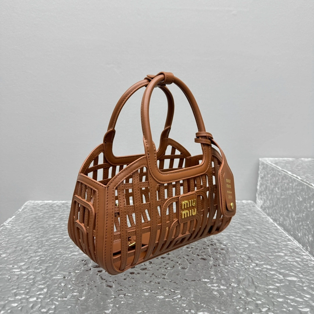 MOMO- 7iu7iu 5BA294_2IBE_F0046_V_OOO high quality version 25ss cowhide item:E-B664G2079