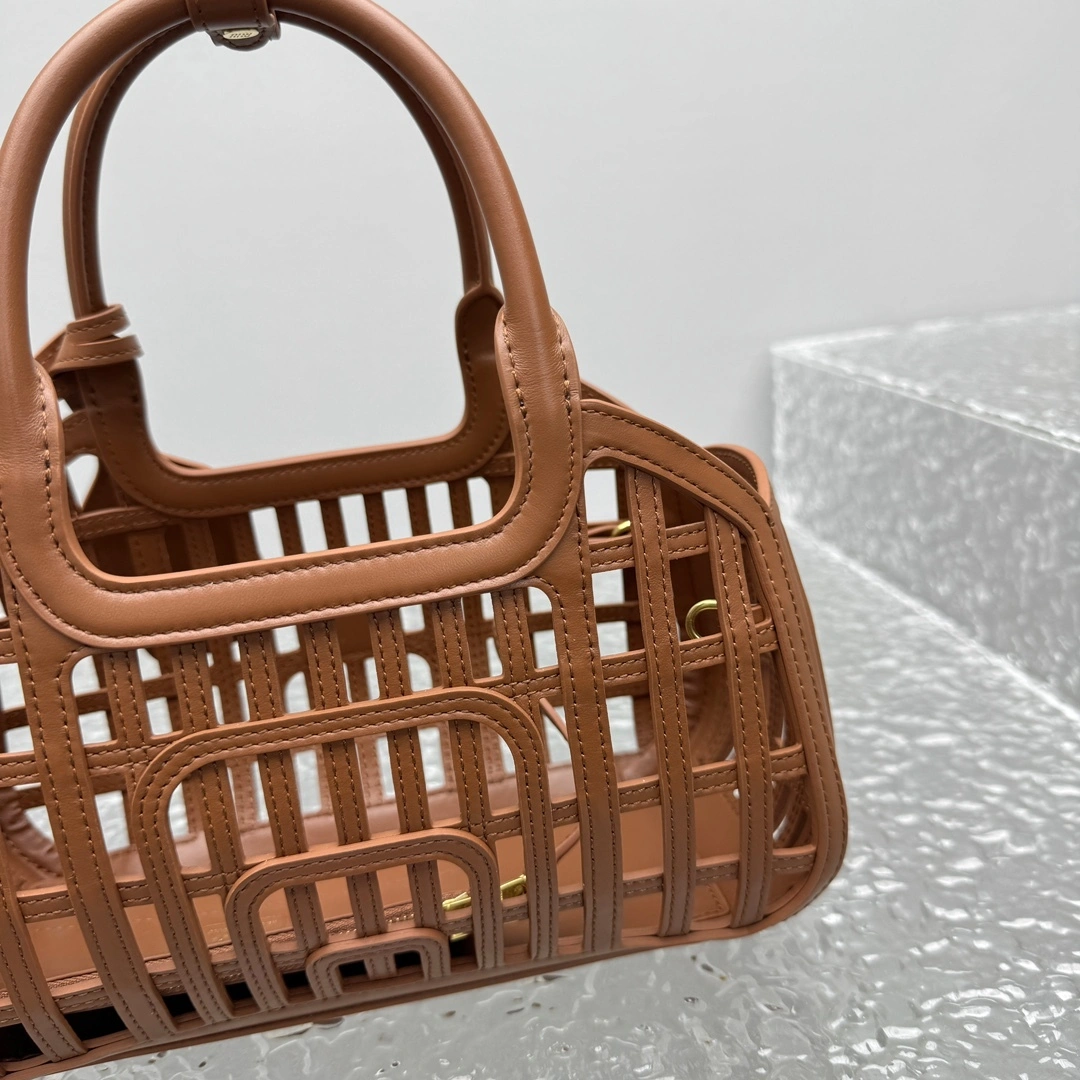 MOMO- 7iu7iu 5BA294_2IBE_F0046_V_OOO high quality version 25ss cowhide item:E-B664G2079