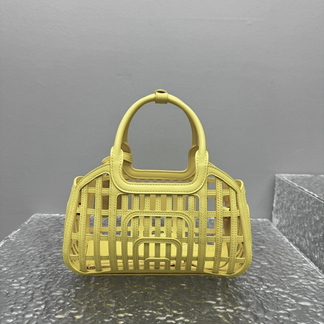 MOMO- 7iu7iu 5BA294_2IBE_F0222_V_OOO high quality version 25ss cowhide item:E-B664G2083