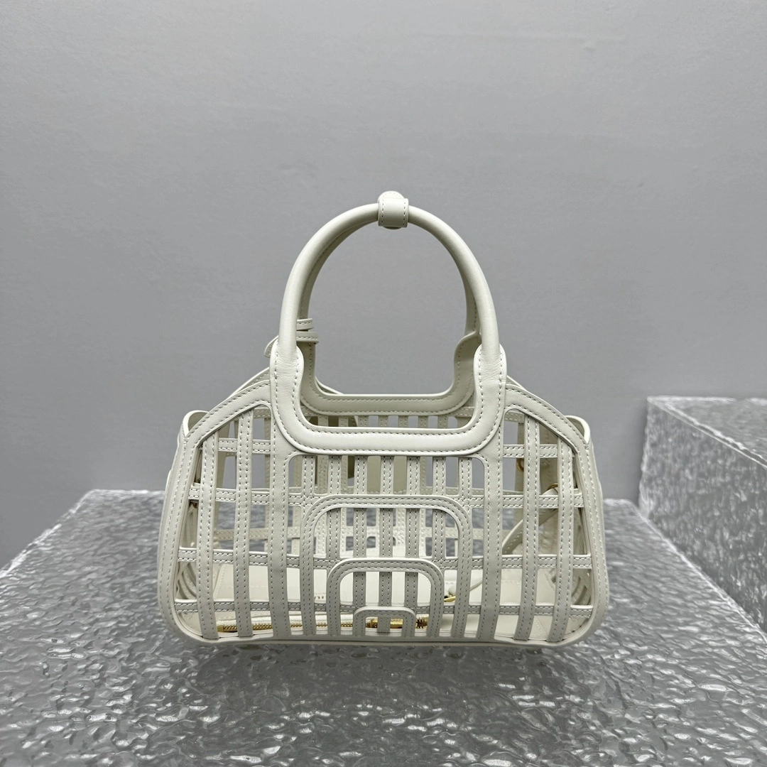 MOMO- 7iu7iu 5BA294_2IBE_F0K74_V_OOO high quality version 25ss cowhide item:E-B664G2080