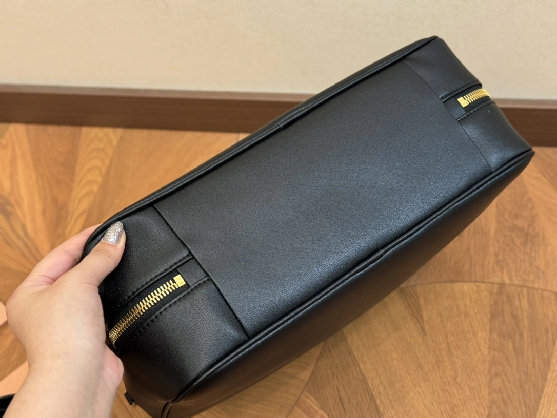 &7iu7iu 5BB117-2DDJ-F0002 Calfskin item:DT-B264H0143