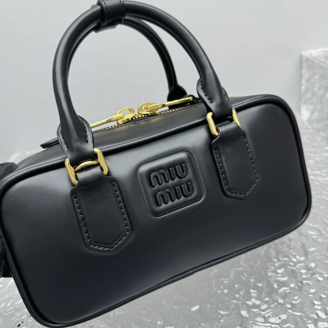 MOMO- 7iu7iu 5BB142_2CR3_F0002_V_OON Softy Padded high quality version item:E-B664G2008