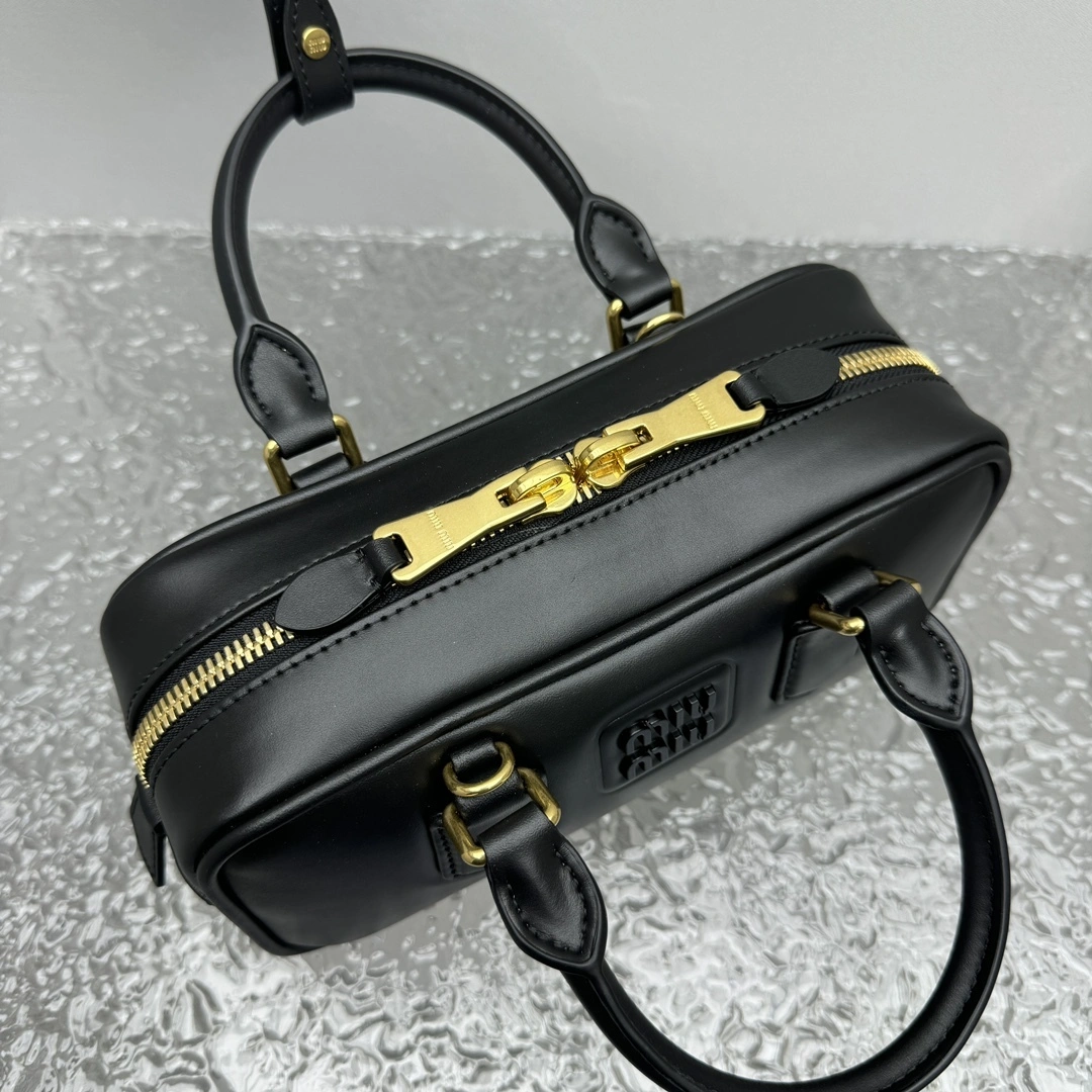 MOMO- 7iu7iu 5BB142_2CR3_F0002_V_OON Softy Padded high quality version item:E-B664G2008