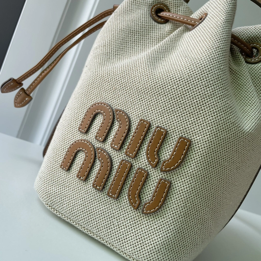 7iu7iu 5BE090_2CRN_F062F_V_OLO Calfskin item:DT-B225H0111