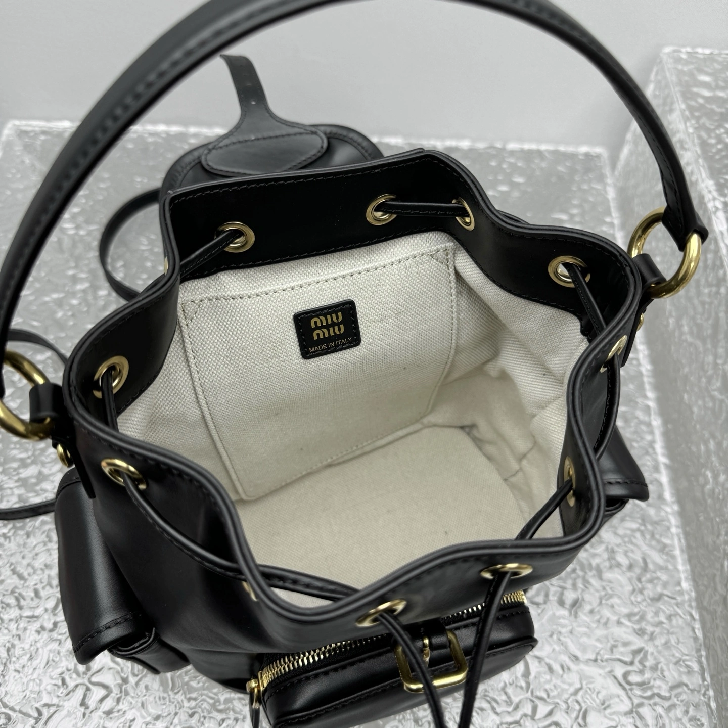 MOMO- 7iu7iu 5BZ042_2CRW_F0002_V_OOO high quality version 25ss cowhide item:E-B664G2077