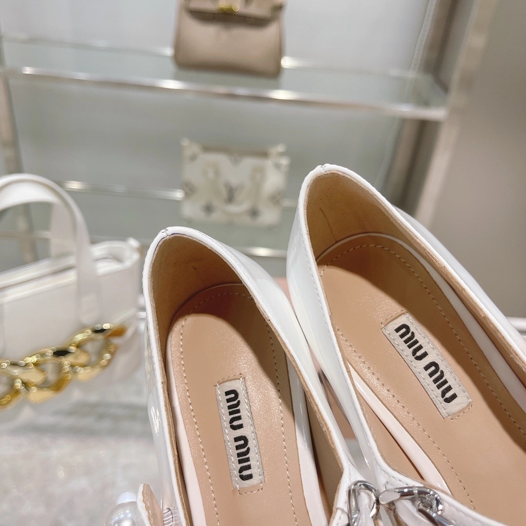 7iu7iu 5I248D_ZHV_F0964_F_A065 Heel height：4CM item:ET-X234E0763W