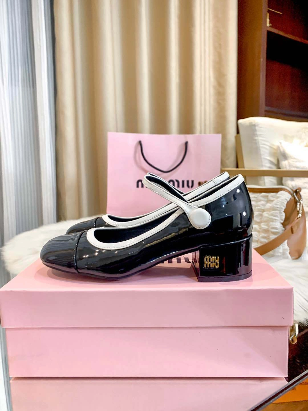 7iu7iu 5I435E_06E_F0967_F_A035 Heel height：4CM item:ET-X234E0704W
