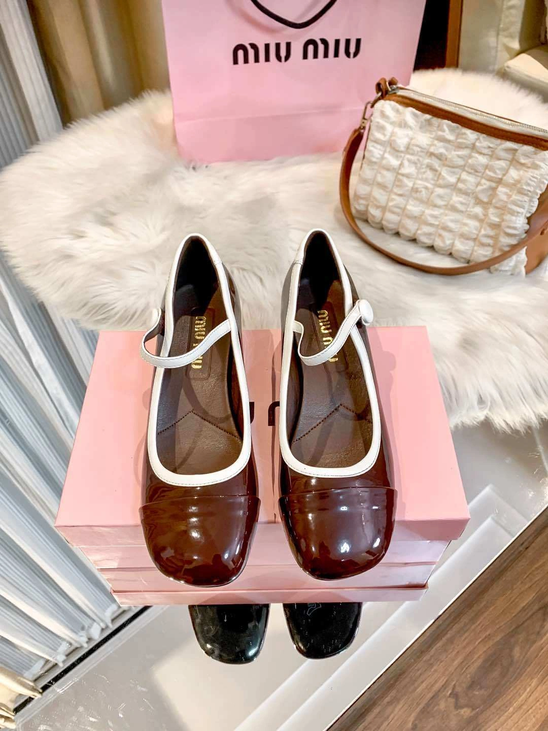 7iu7iu 5I435E_06E_F0SWS_F_A035 Heel height：4CM item:ET-X234E0706W