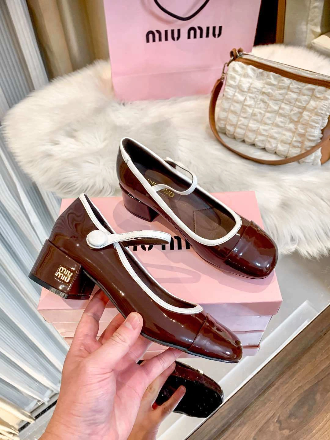 7iu7iu 5I435E_06E_F0SWS_F_A035 Heel height：4CM item:ET-X234E0706W