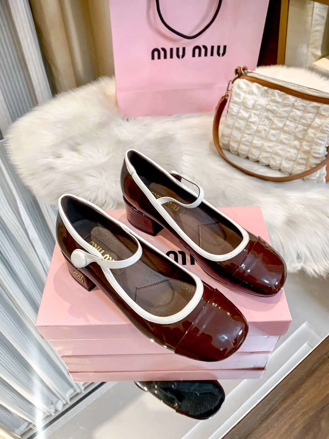7iu7iu 5I435E_06E_F0SWS_F_A035 Heel height：4CM item:ET-X234E0706W