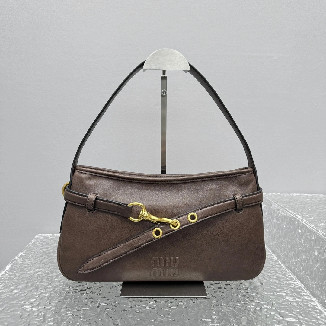 MOMO- 7iu7iu 5BC182_2BBL_F0NBL_V_OOO high quality version Aventure 25ss sheephide item:E-B664G2025