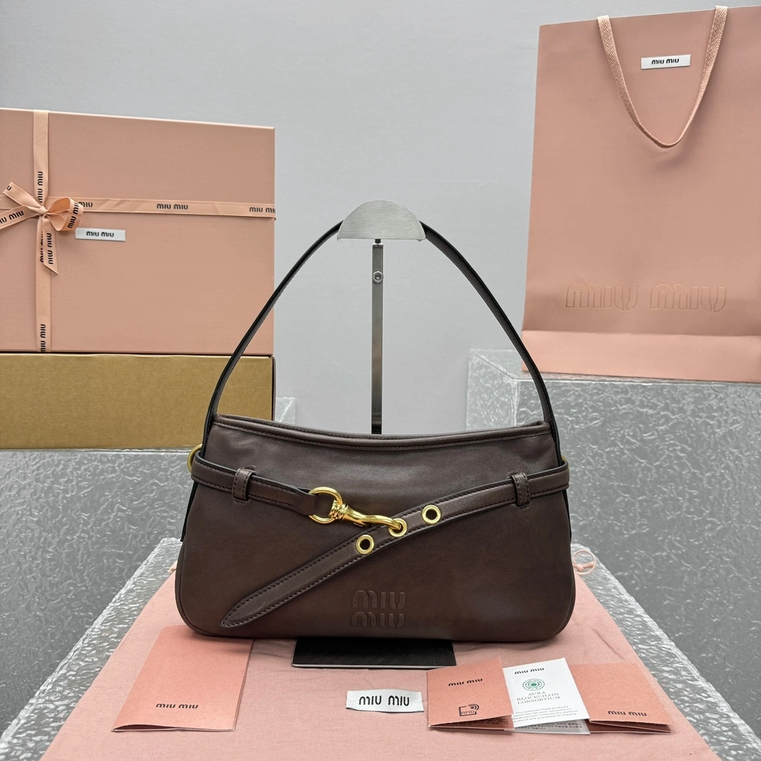 MOMO- 7iu7iu 5BC182_2BBL_F0NBL_V_OOO high quality version Aventure 25ss sheephide item:E-B664G2025