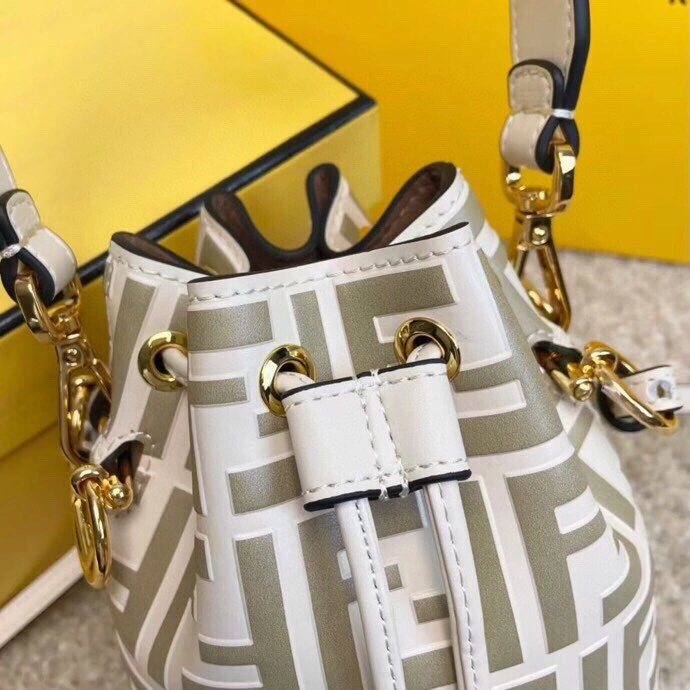 8BS010 Calfskin Mon Tresor item : BT-B225D0603W