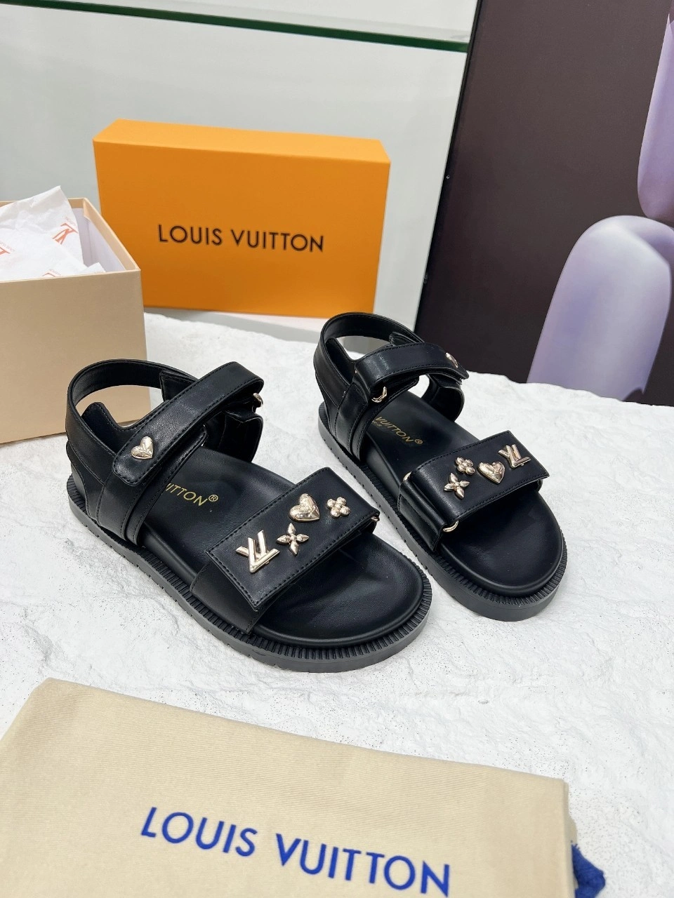 8V 1AD1E0 Calfskin sheepskin Thick soles：4CM item:DT-X000I0315
