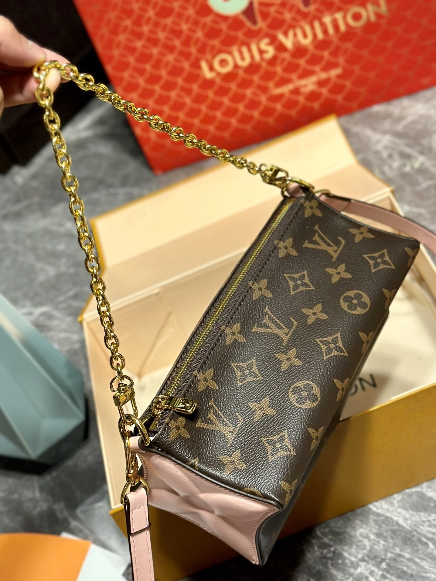 8V M11303 item:DT-B264H0120