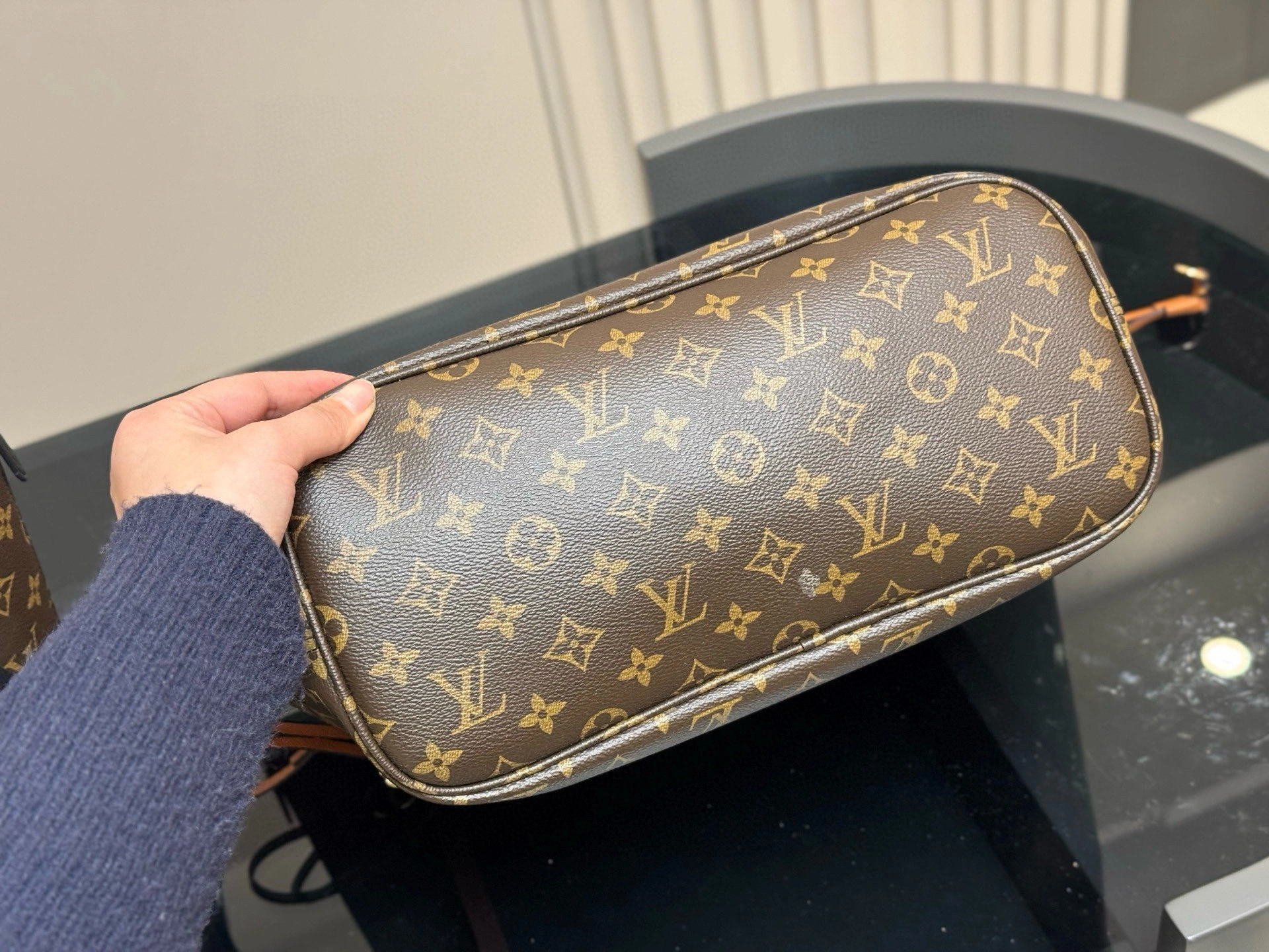 8V M11946 M12061 Neverfull 2colour item:ET-B264I2415
