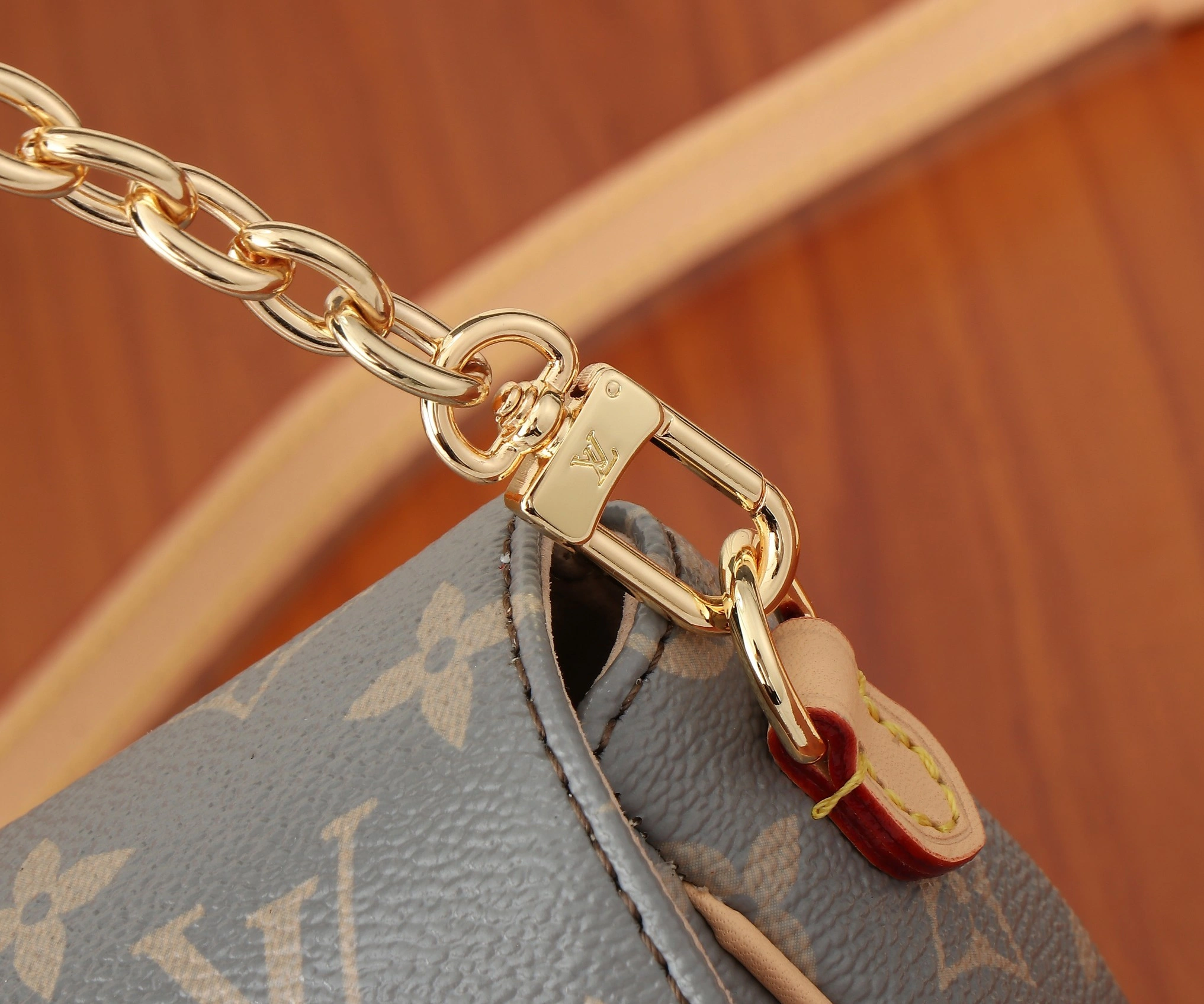 8V M12778 Wallet On Chain Ivy cowhide item:DT-B000J0805