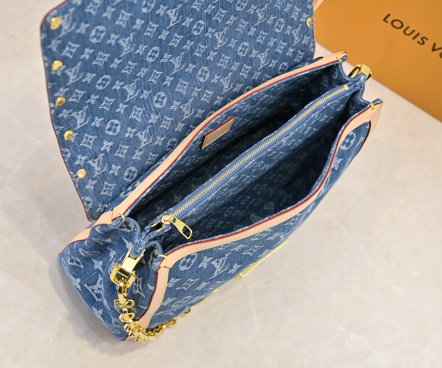 8V M13319 Dauphine Soft cowhide item:ET-B000I2101