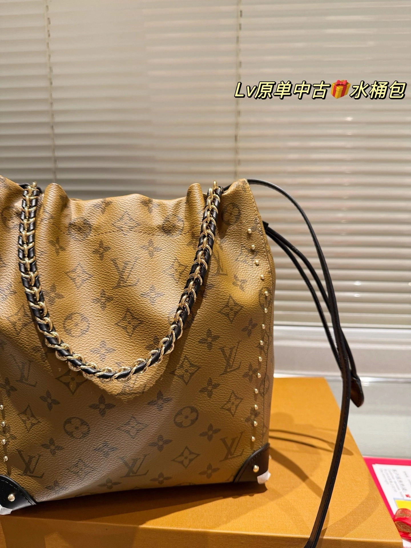 8V M13324 Neonoe item:ET-B101E1906