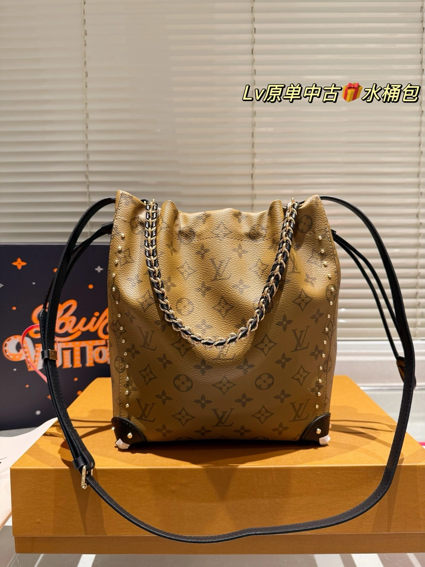 8V M13324 Neonoe item:ET-B101E1906