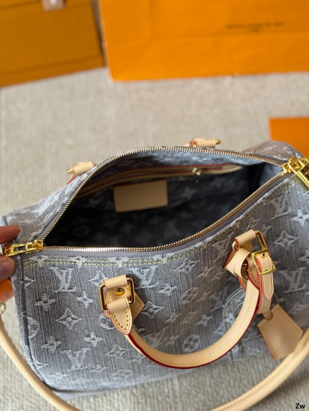 8V M13344 Speedy item:ET-B258D1202