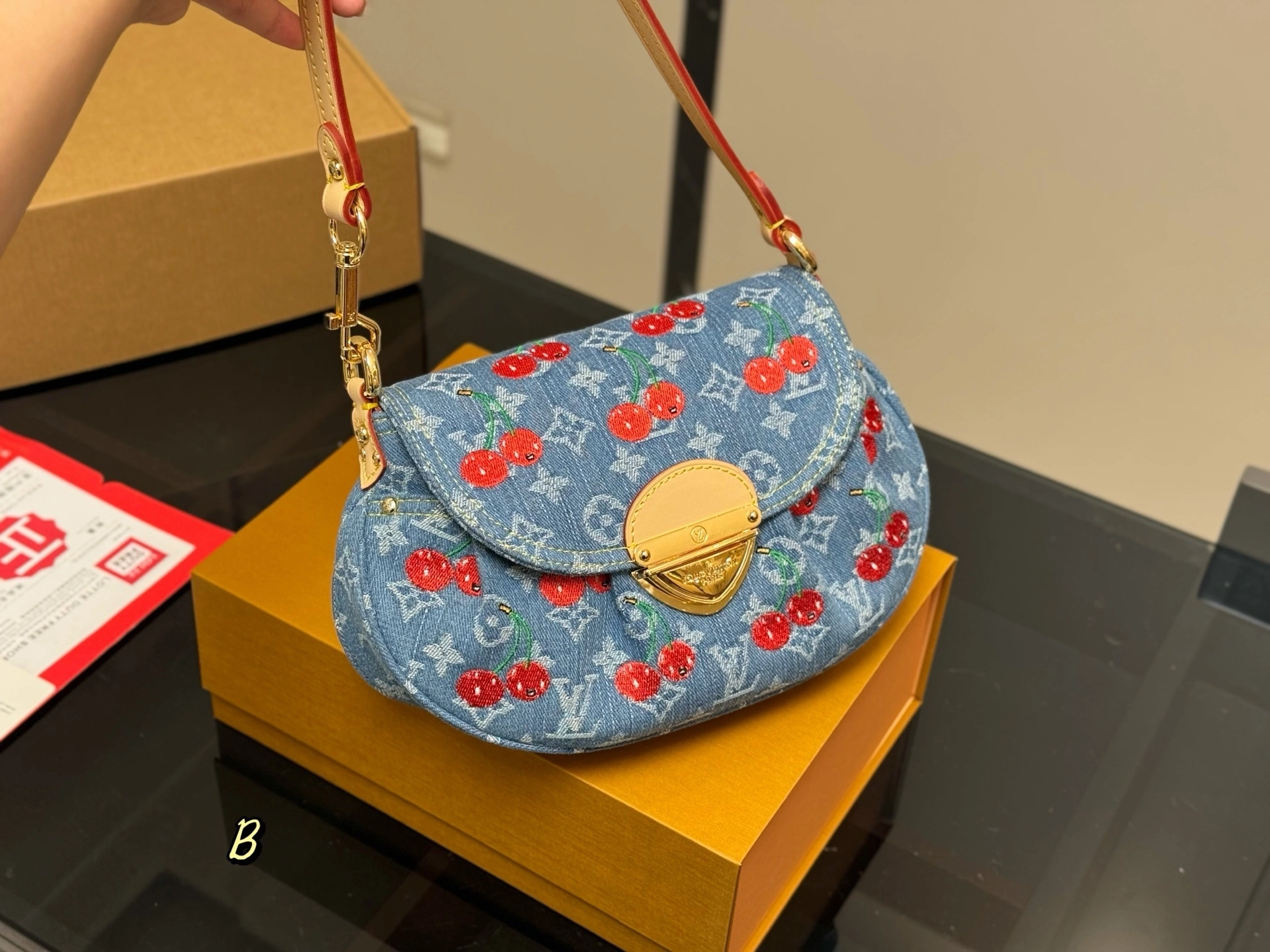 8V M13680 item:ET-B234G3012