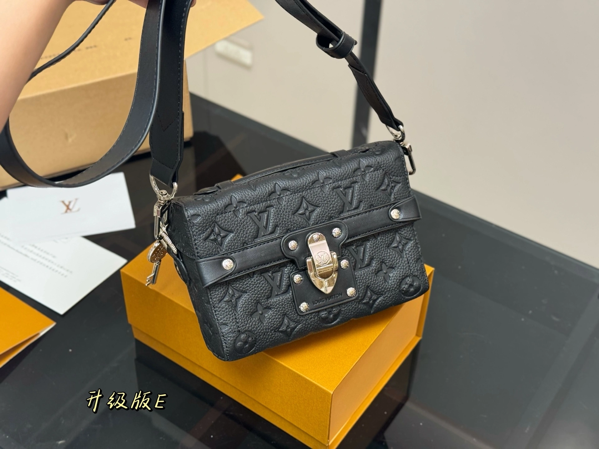 8V M13871 item:ET-B234G3010